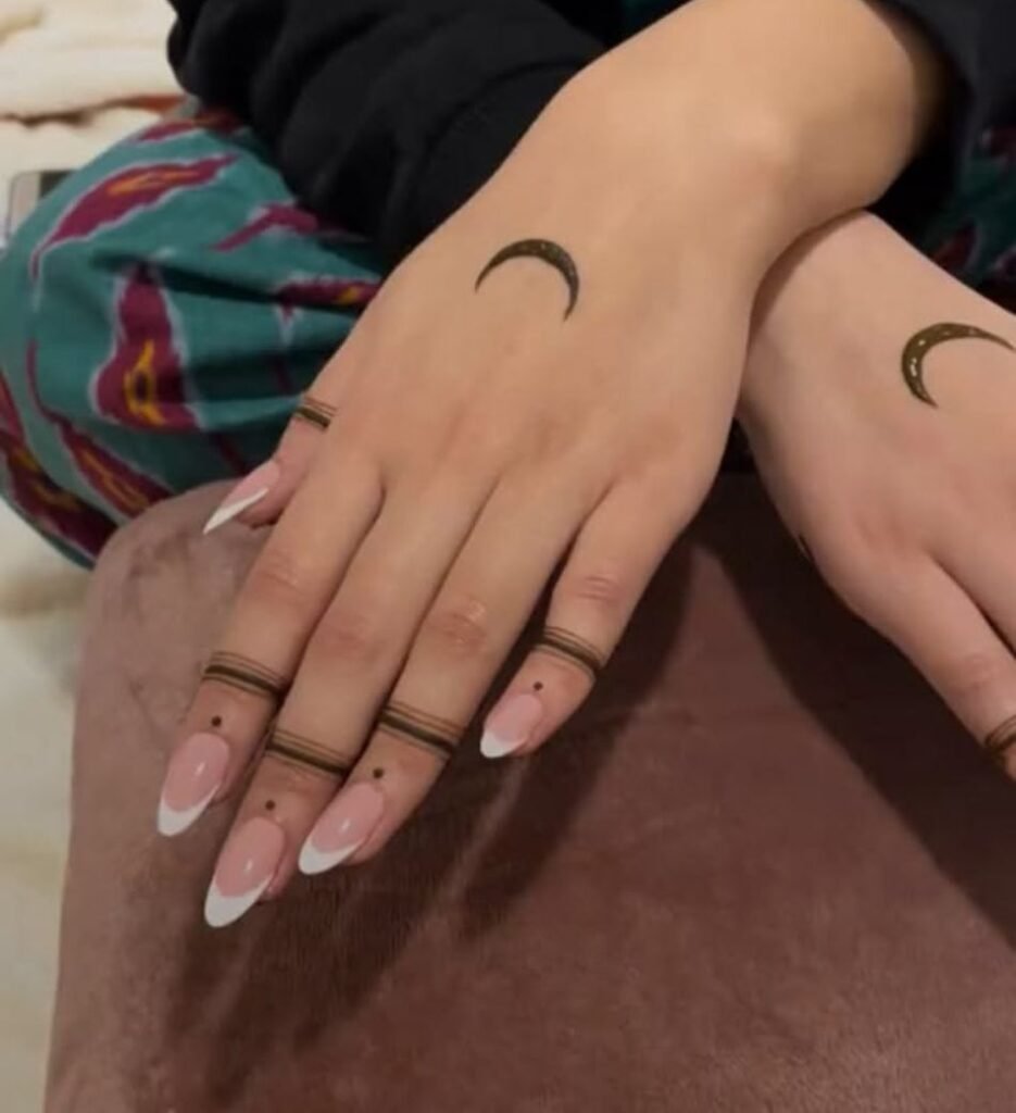 chand mehndi design