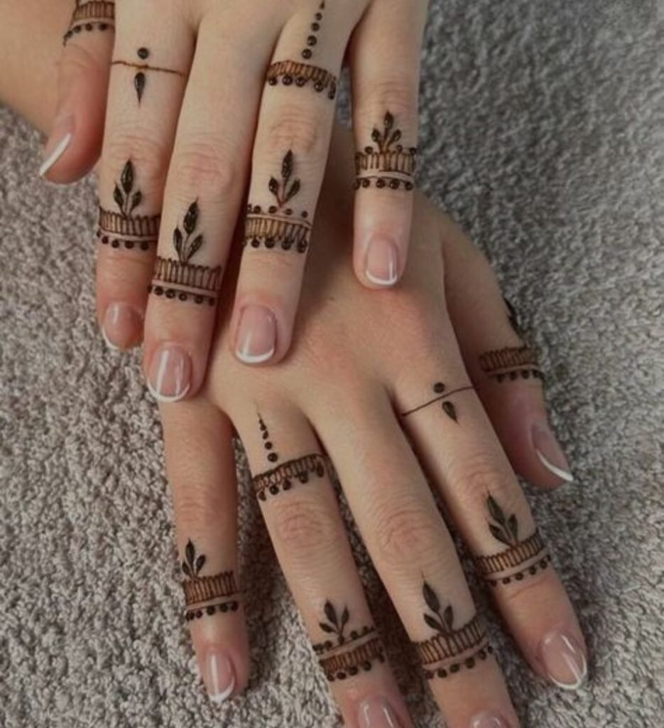 easy fnger mehndi design