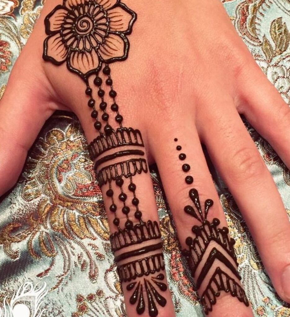 easy mehndi design