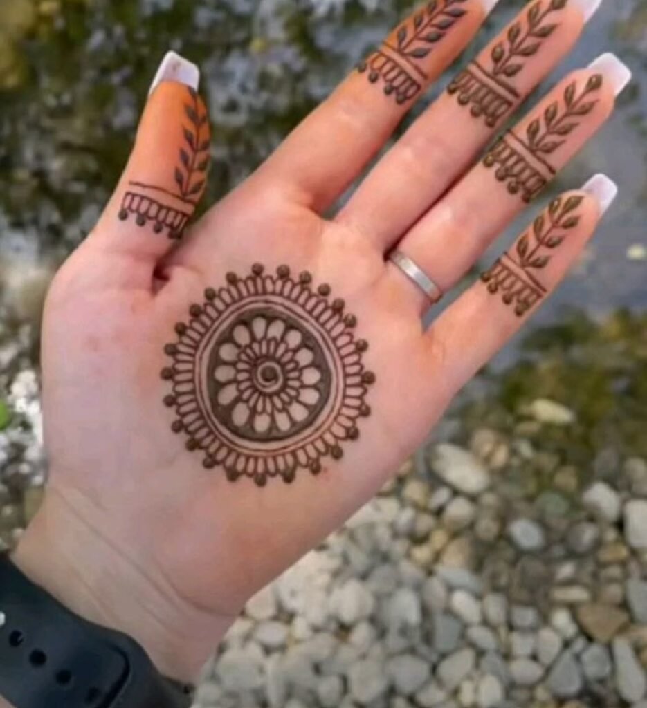 front simple mehndi design