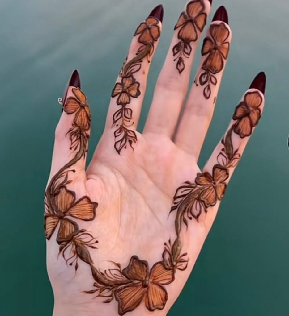pretty mehndi for girls