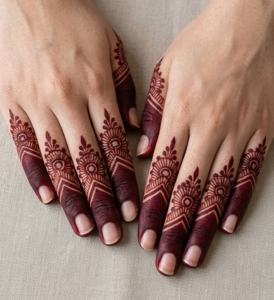 simple finger mehndi design