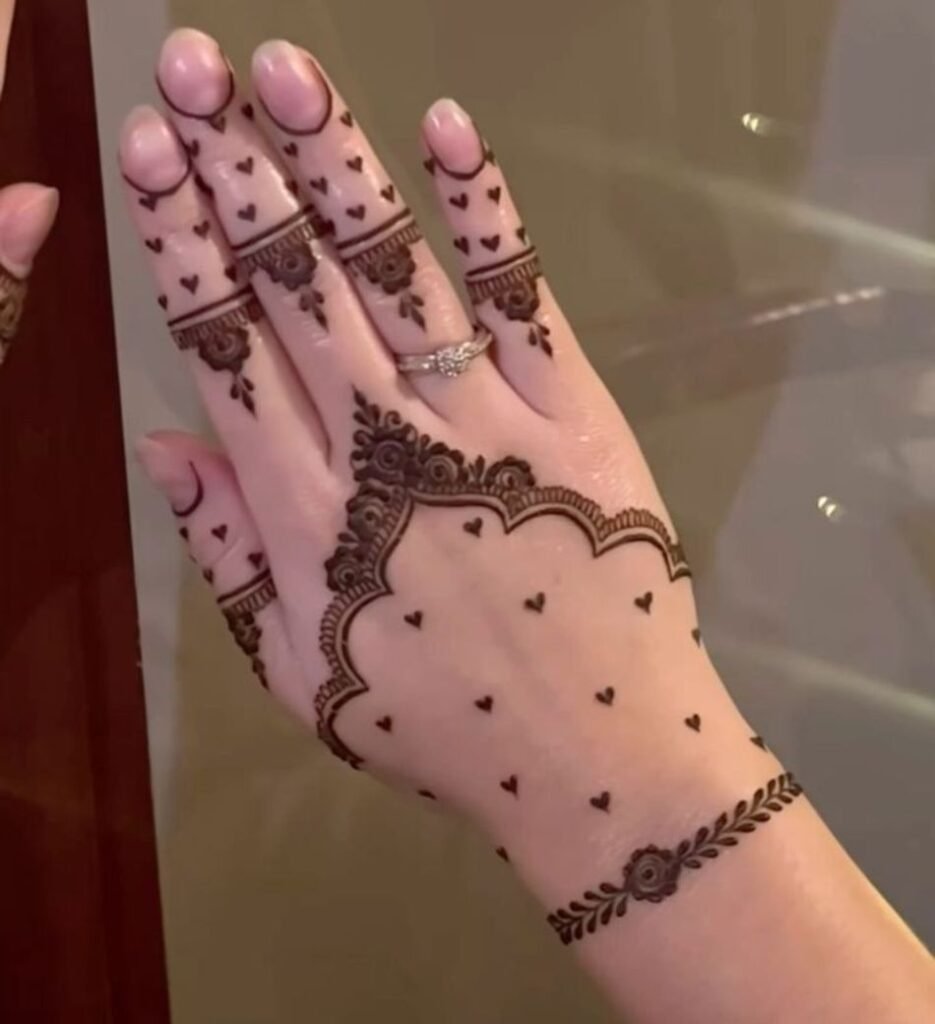 simple mehrab mehndi design