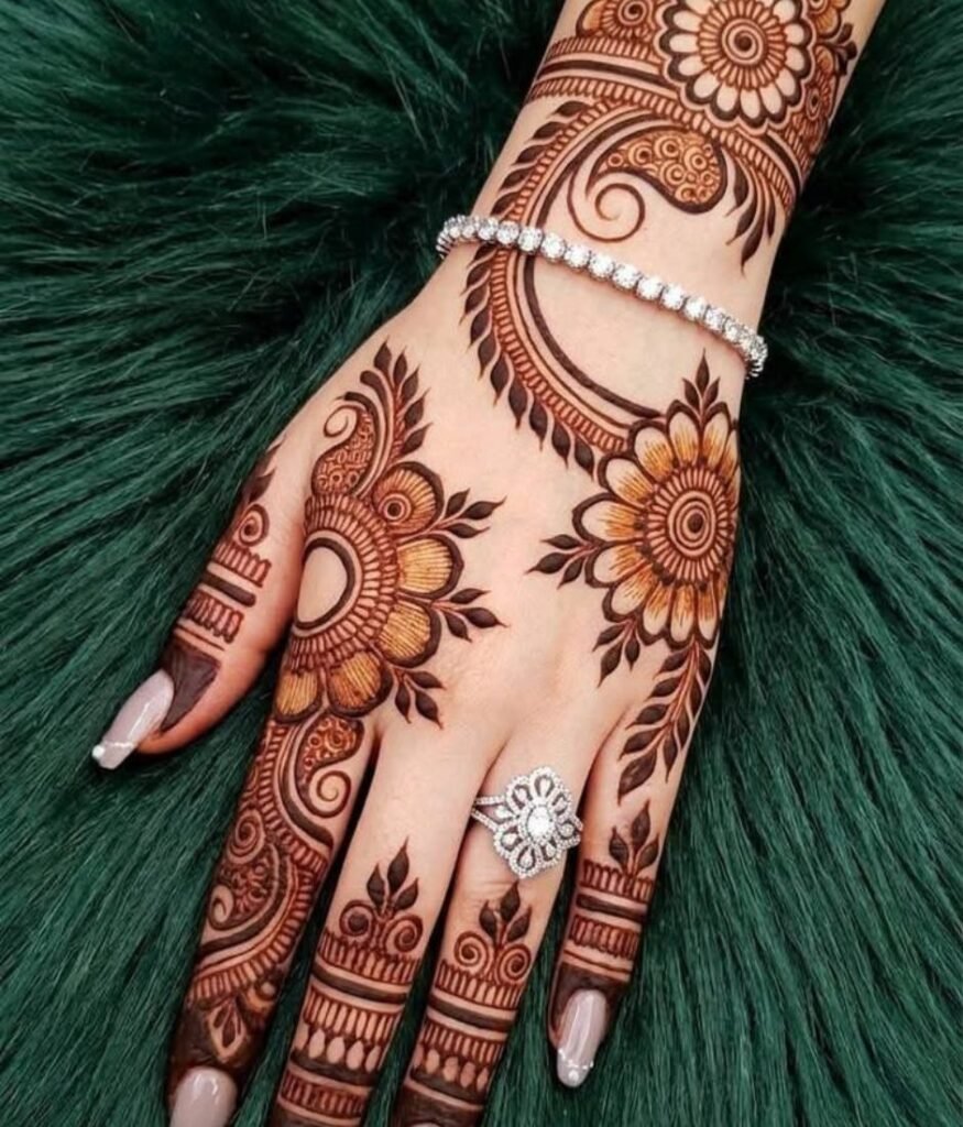 aesthetic mehndi design for brides