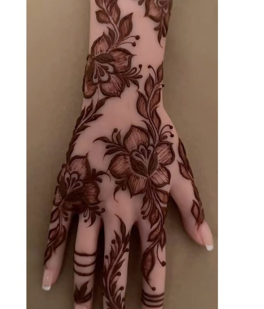 arabic mehndi for back hand