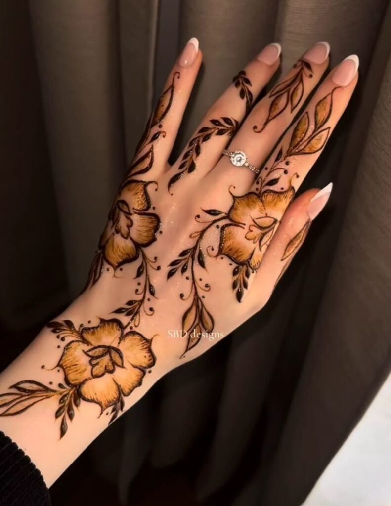 floral mehndi design for back hand