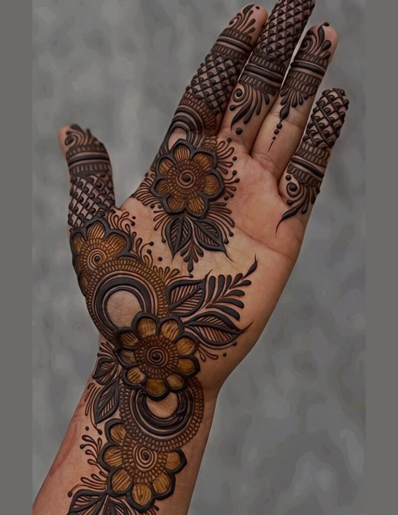 front hand khafif mehndi design