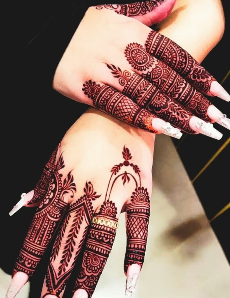 full finger mehndi design