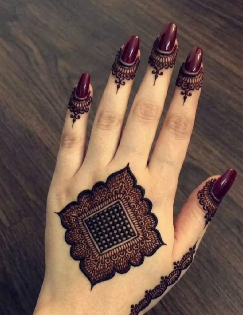 geometrical tikki mehndi design