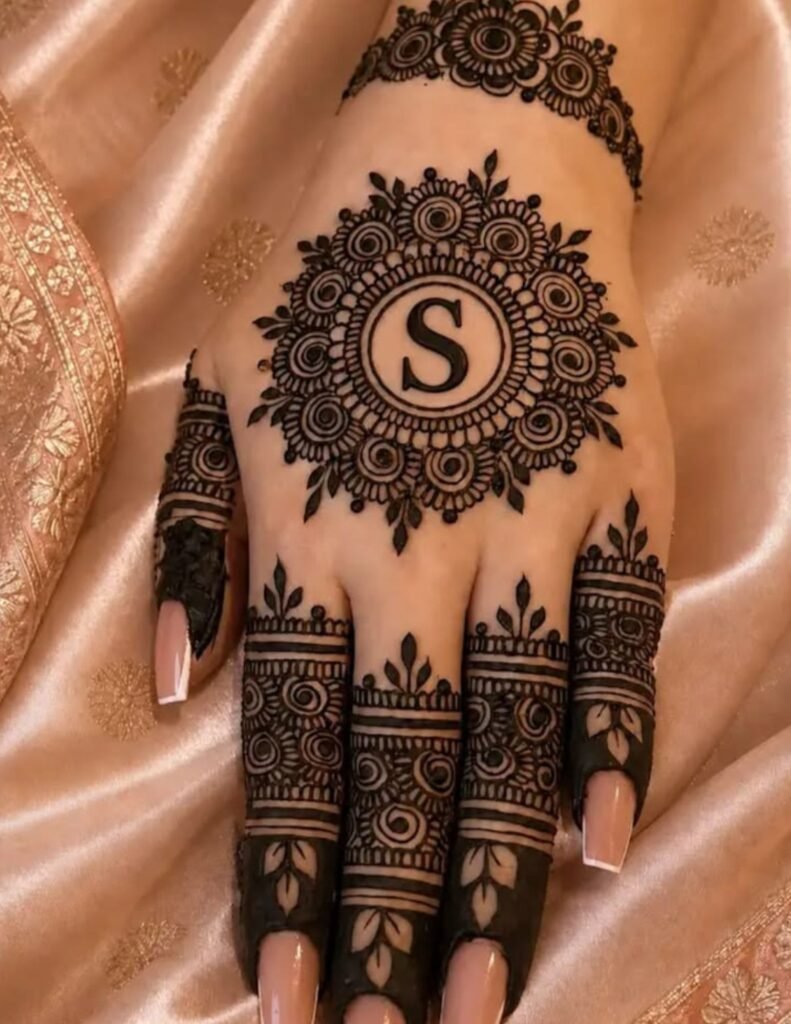 heavy royal mehndi design