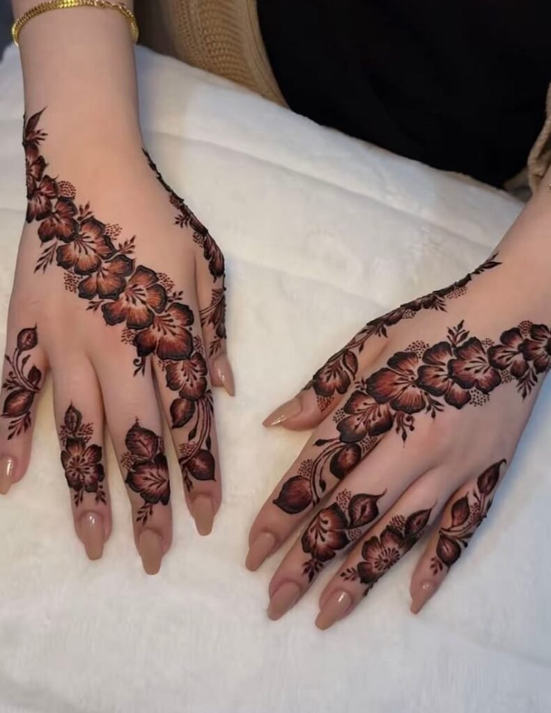 khafif floral mehndi design