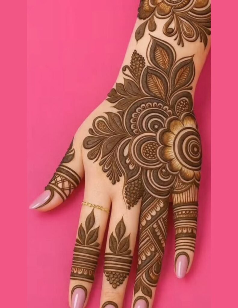 khafif mehndi design for women