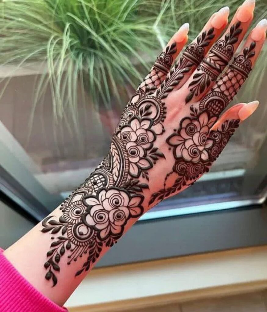 lattest mehndi desin for brides