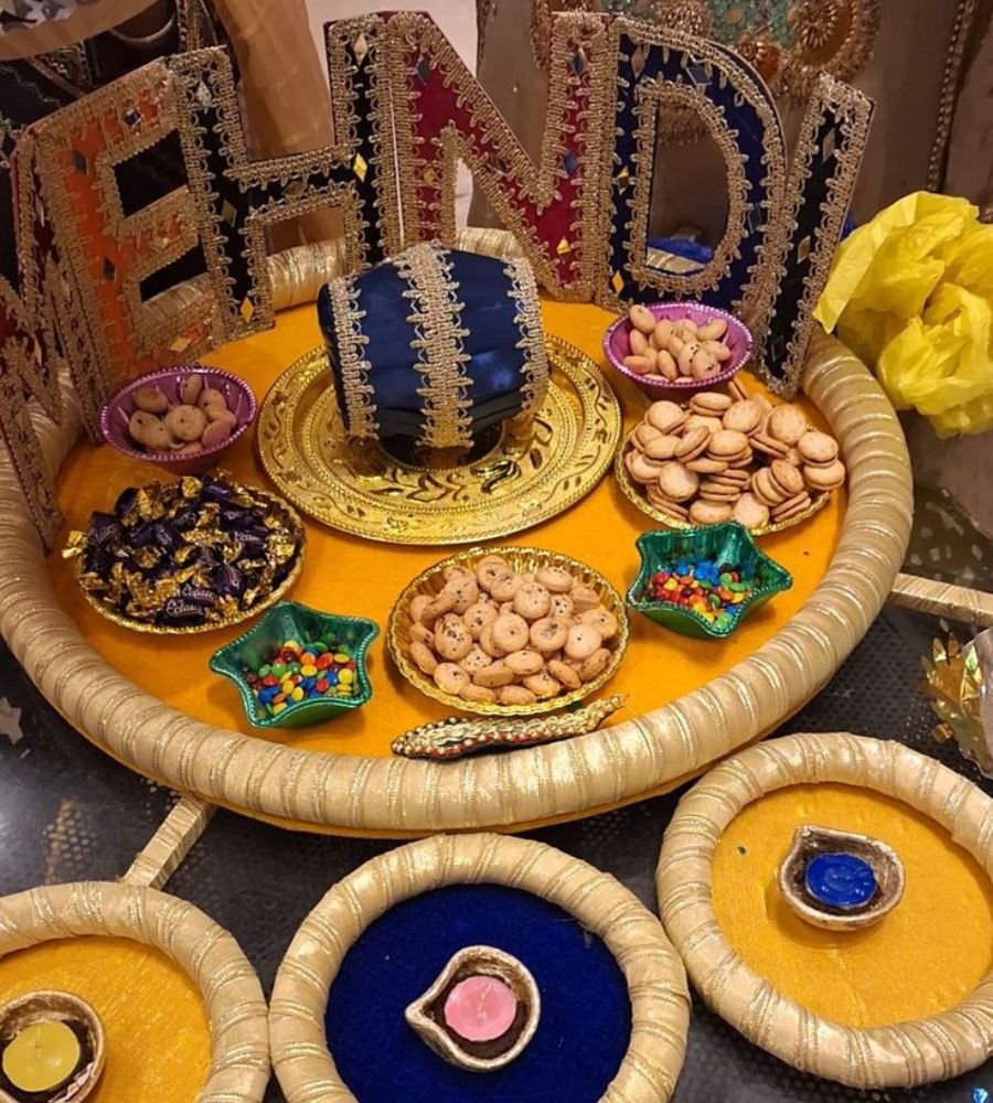 lattest mehndi thal ideas
