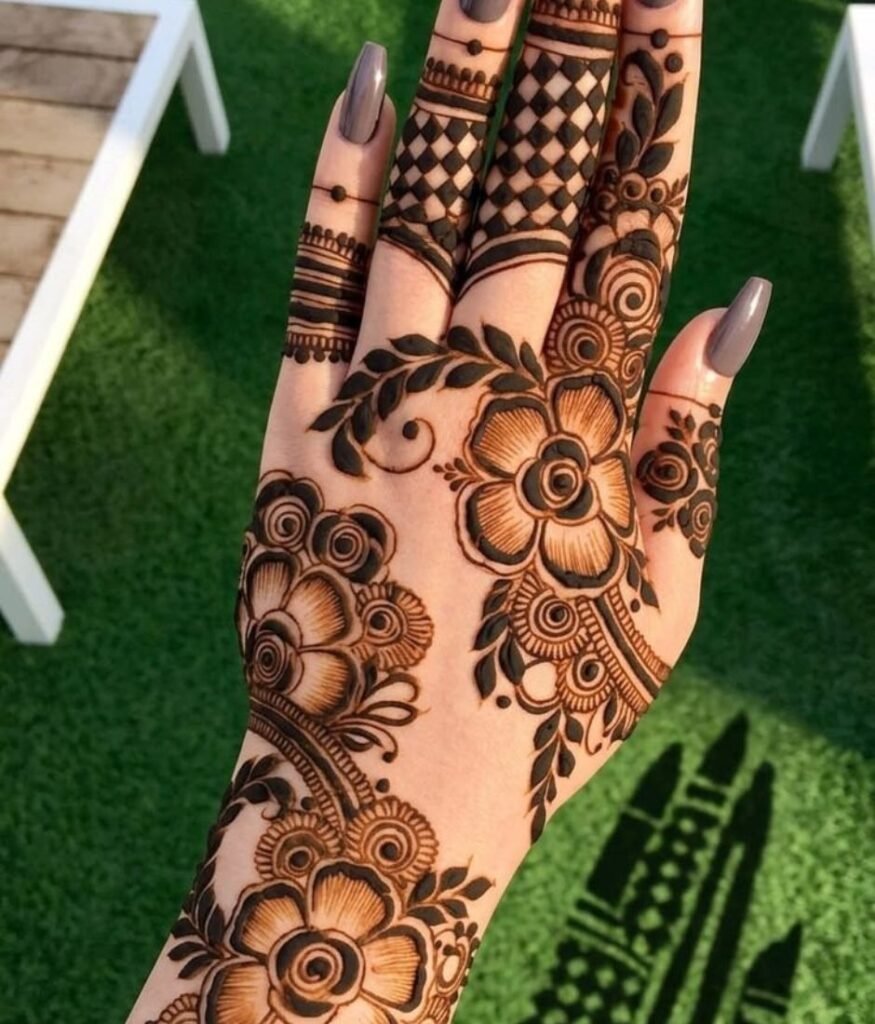 left hand indian mehndi design