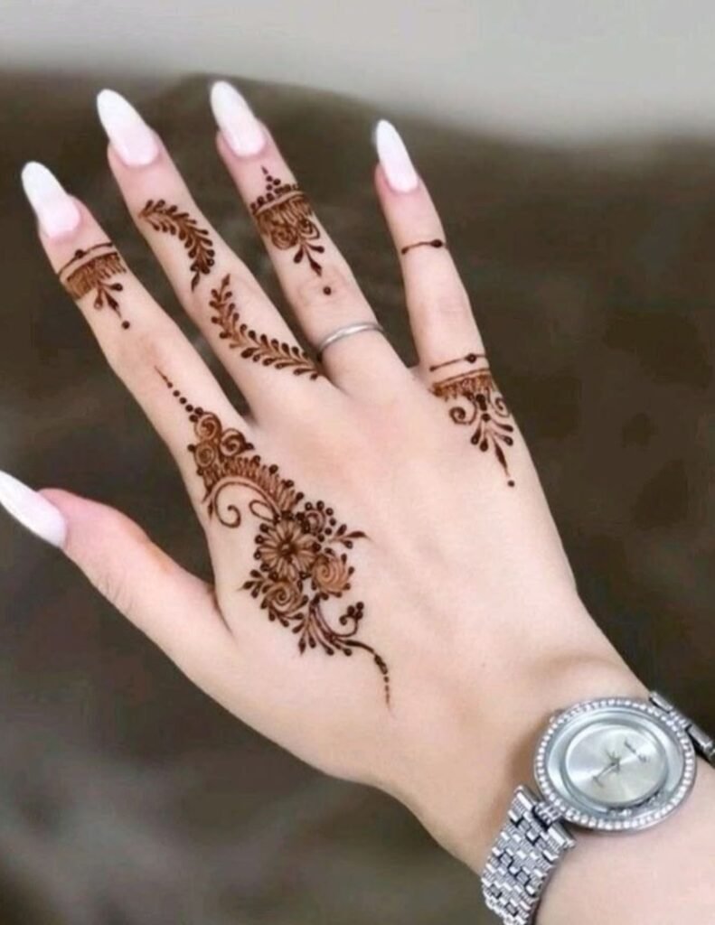 minimal finger mehndi design