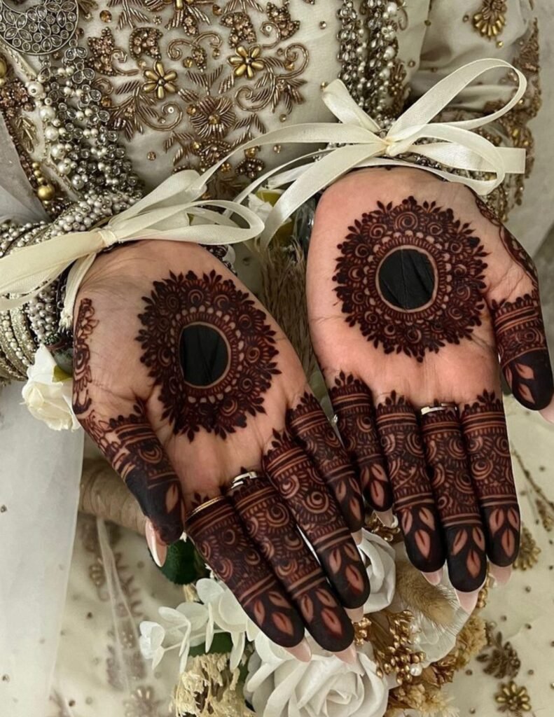 royal mehndi design for girls
