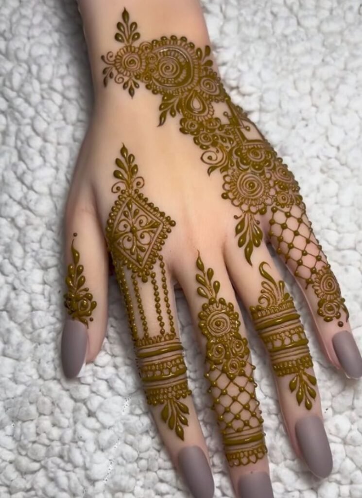 stylish bail mehndi design for girls