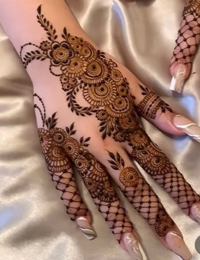 stylish mehndi design