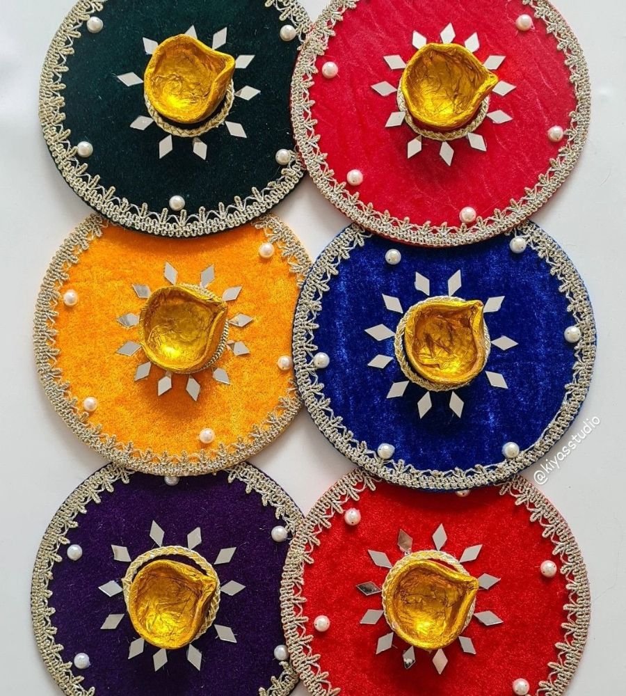 stylish mehndi plates