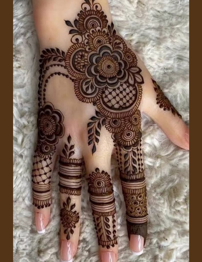 unique right hand mehndi design