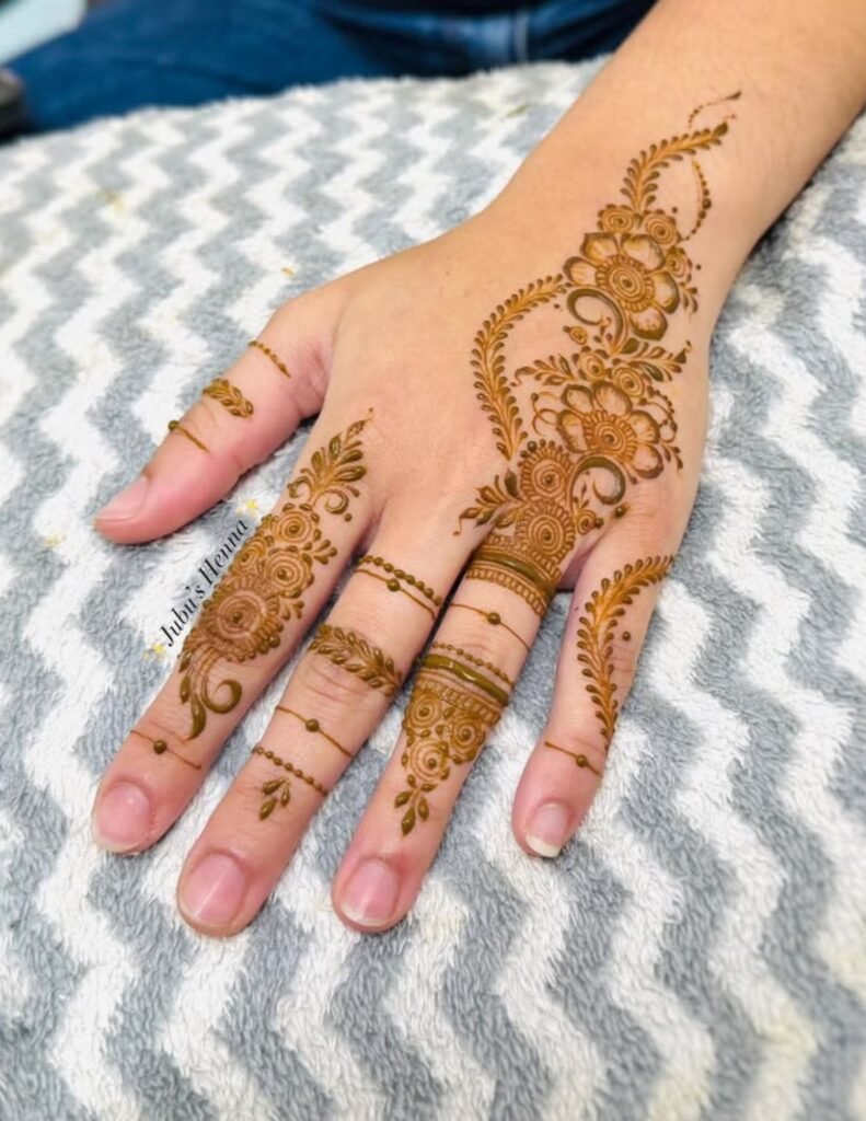 cool mehndi design