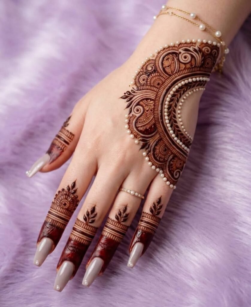 elegant mehndi design