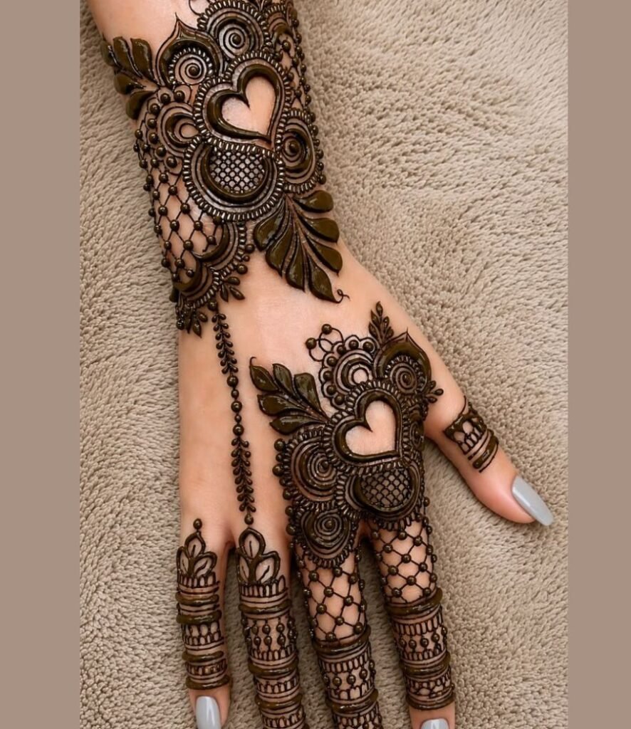 heart shaded mehndi design