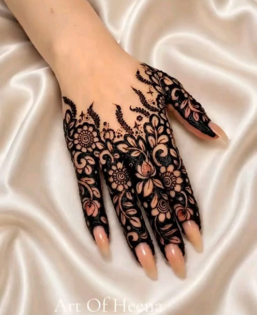 heavy finger mehndi design
