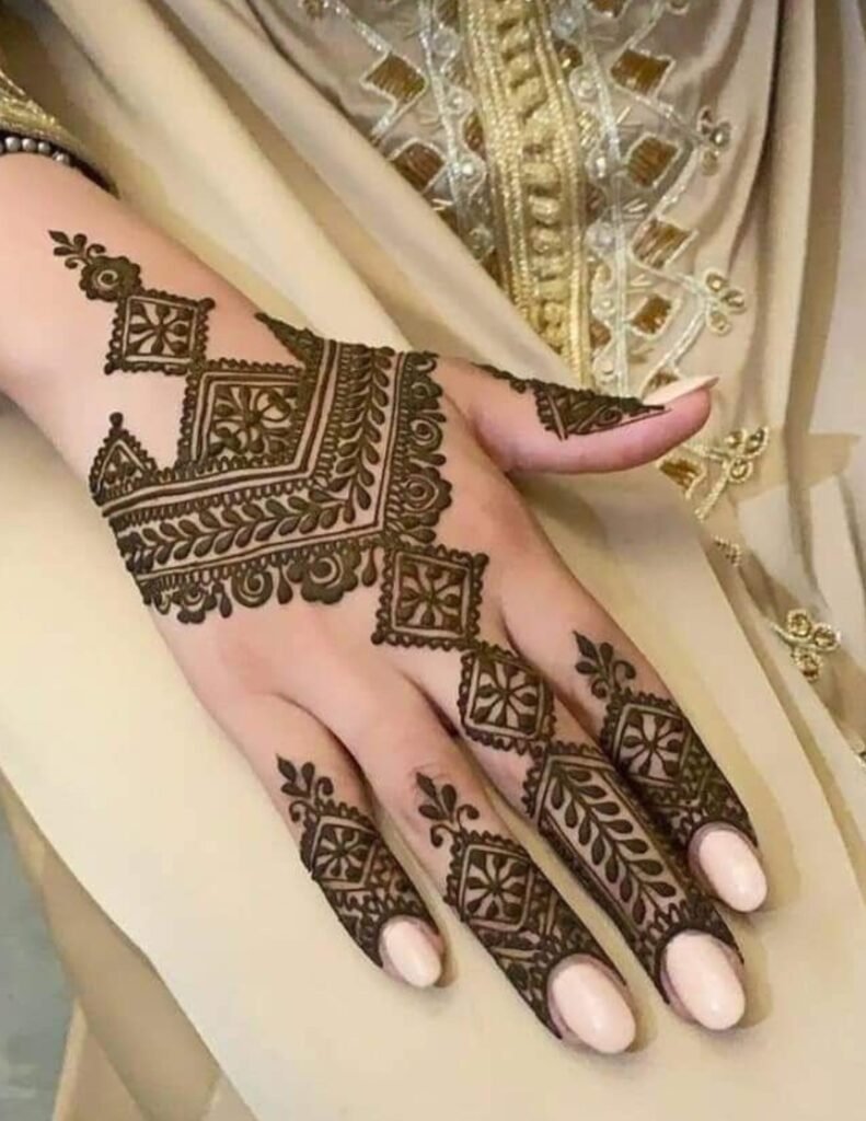 lattest moroccan mendi design