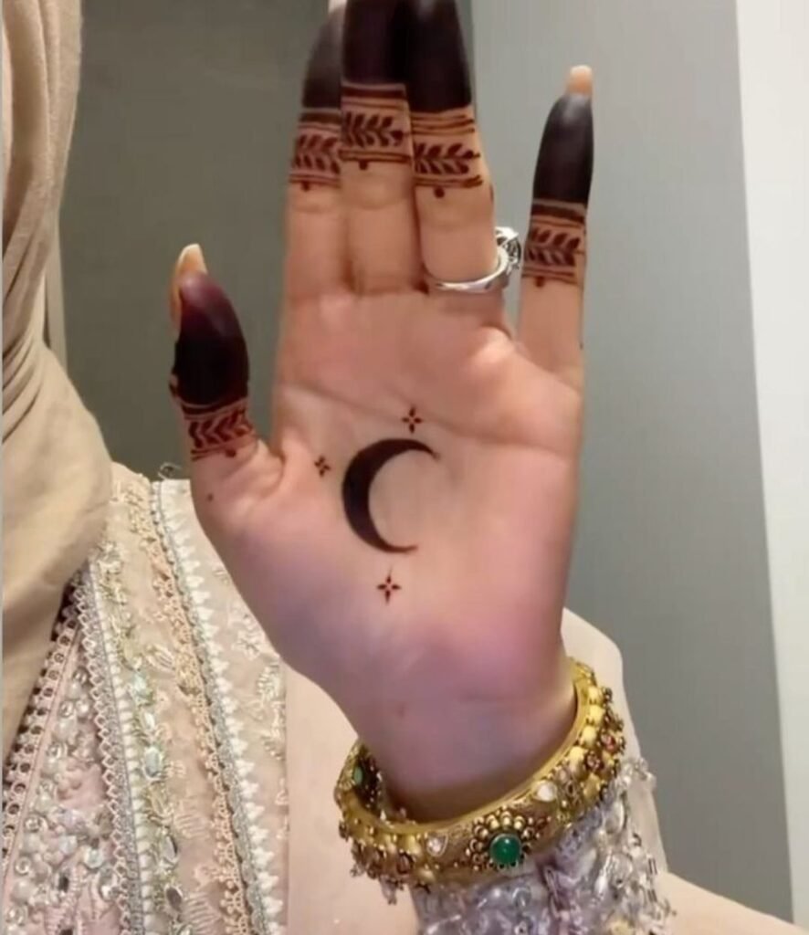 minimal moon mehndi design