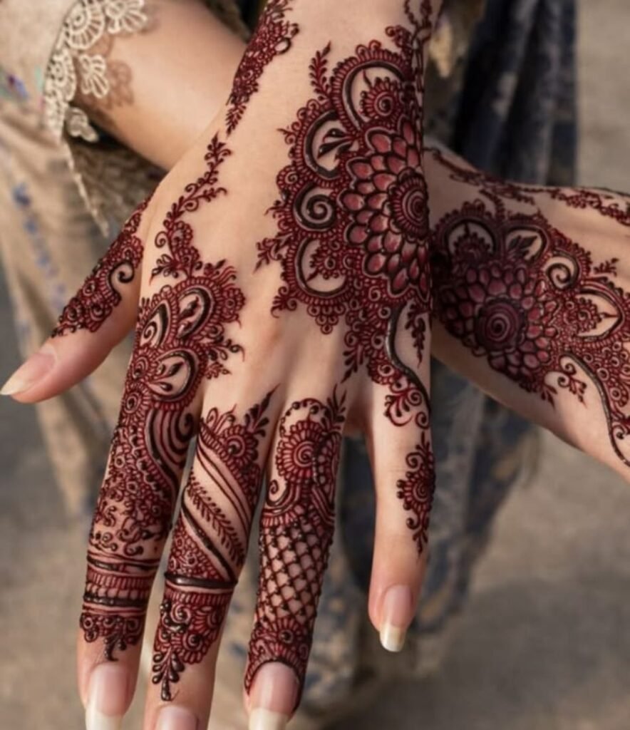 stylish back hand mehndi design