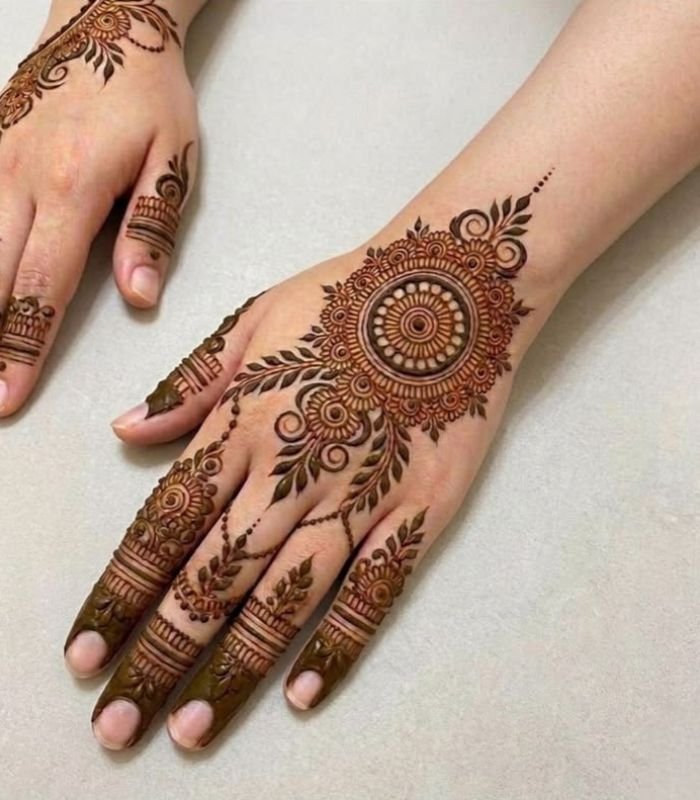 bridal elegant mehndi