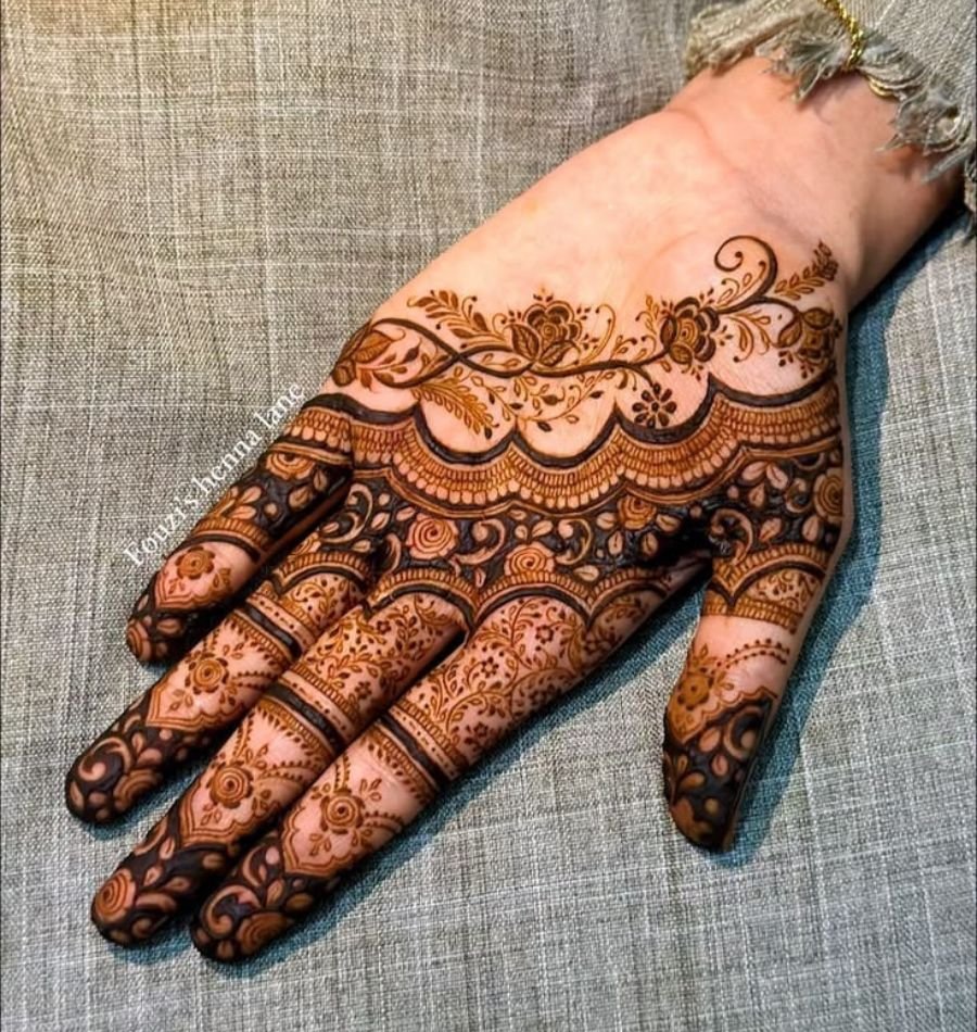 front hand beautiful mehndi design