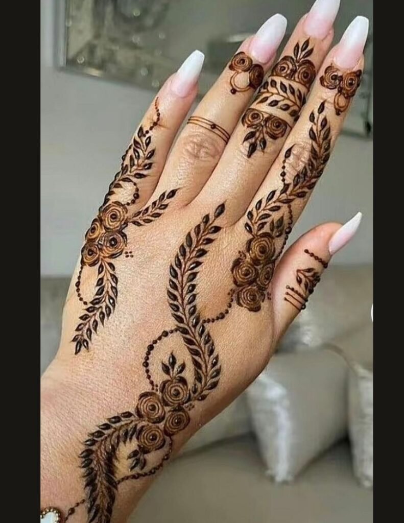lattest line mehndi design